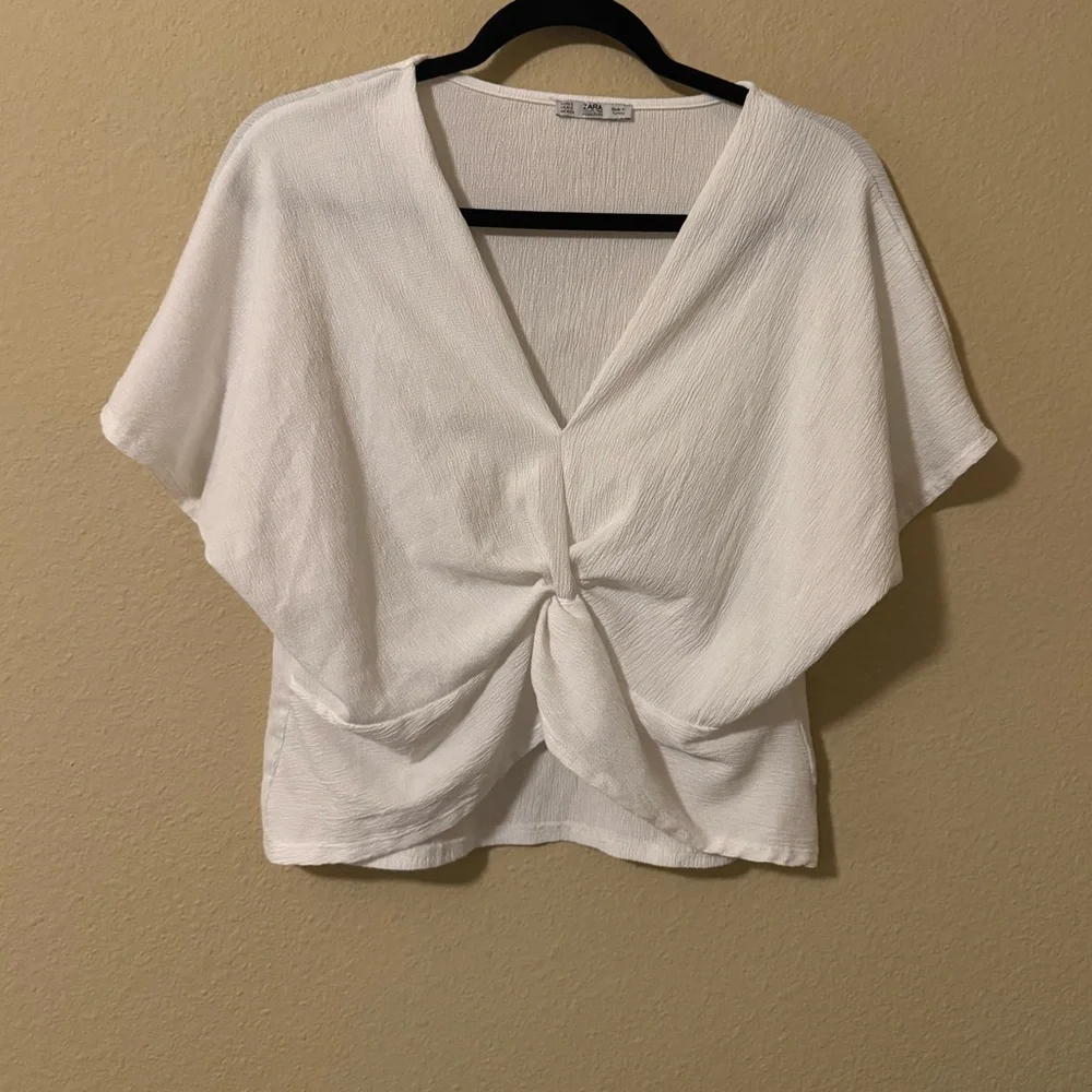 Zara twist front v-neck top - Picture 2 of 3